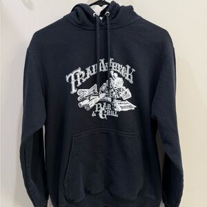 Trainwreck Bar & Grill hoodie - Black
